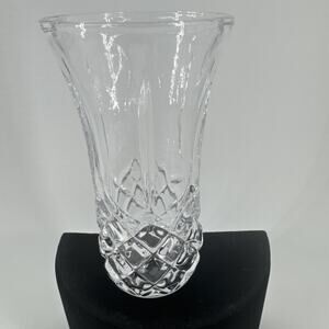 Flower Vase 5” Tall Glass Diamond Cut Heavy Table Decor Free Shipping Brilliant